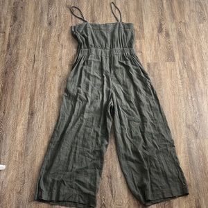 Dustin’s linen jumpsuit